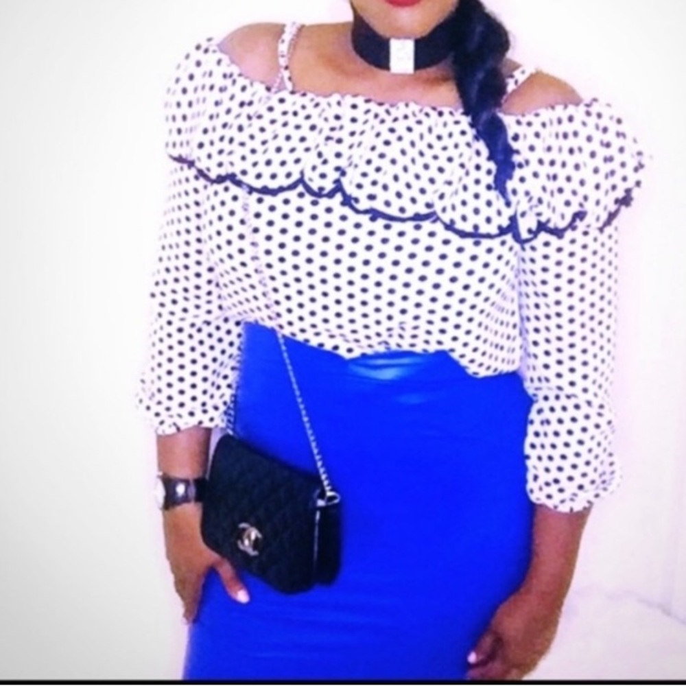 Off Shoulder Black & White Polka Dot Blouse - Picture 2 of 7